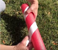 3 Ways To Decorate With Pool Noodles This Christmas 12 Tomatoes