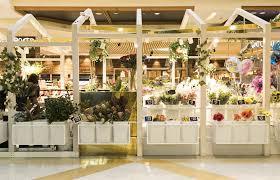 Flowers Interior Design Retaildesign Retail Hospitality Green Architecture Designer Shop Kiosk L Kiosk Design Flower Shop Design Supermarket Design