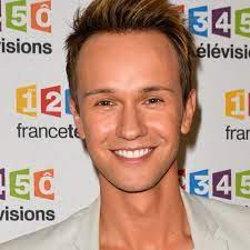 Cyril féraud is a french television presenter. Cyril Feraud Agresse Par Un Internaute Ne Se Laisse Pas Faire Gala