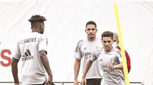 Profile page for sl benfica player pedrinho. Pedrinho E Gilberto Dao Boa Resposta No Arranque Dos Treinos Do Benfica Benfica Jornal Record