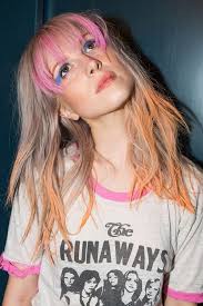 Hayley Williams Hairstyles Hair Colors Steal Her Style Hayley Williams Haley Williams Hair Clairol Hair Dye