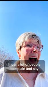 Let's talk about They/Them pronouns — A Mama Bear Minute with Liz Dyer  #realmamabears #momsforequality #pronouns #mamabear #allyship