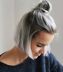 Le carré court c'est la coiffure de la femme moderne. Coupe Carre 20 Coiffures Pour Porter Le Carre Avec Style