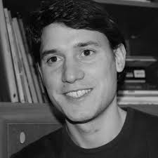 DANI PADRÓN. Artistas Coruña Gráfica censo de autores profesionales  coruñeses del sector gráfico de la ilustración, el cómic, el humor gráfico  y la animación.