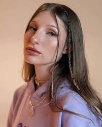 YAMI SAFDIE, LUCK RA Y Q' LOKURA: REINVENTAN «EN OTRA VIDA» EN RITMO  CUARTETO