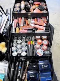 Pro makeup artist tools you don't want to be without. Makeup Artist Must Haves Beautylish