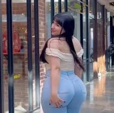 Explore personalized AI characters related to “tetona culona tetona |PolyBuzz