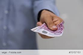 Deutscher 500 euro schein x serie in gutem zustand. Darf Ein Handler Die Annahme Von 200 Und 500 Euro Scheinen Verweigern Refrago