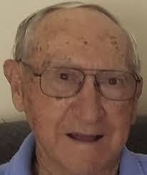 Amanda Slayden's Instagram, Twitter & Facebook