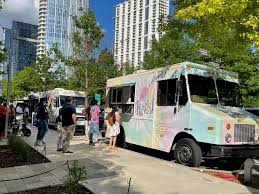 Fletcher'S Corny Dog Food Truck Opening At Klyde Warren Park | Wfaa.Com