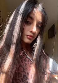 Esmeralda Peraza's Instagram, Twitter & Facebook