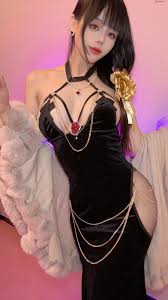 九言 (Jiu Yan) – Lady “30 photos and 8 videos” - NudeCosplayGirls.com