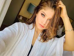 Karol sevilla şarkı sözü ve çevirileri: Karol Sevilla On Twitter Beauty Celebrities My Hair