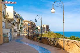 Dalle attrazioni più gettonate alle gemme nascoste, avrai solo l'imbarazzo della scelta tra una miriade di attività. Ortona Abruzzo Vacanza Nel Suo Mare E Sulla Sua Spiaggia Cosa Vedere