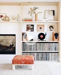 Visite De La Maison A La Menthe De Mariam Naficy In 2020 Minimalist Living Room Decor Industrial Interior Style Minimalist Living Room