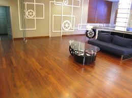 Lantai vinyl terbuat dari material pvc (polyvinyl chloride).lapisan terluar dari material ini adalah uv coated wear layer yang membuat permukaan lantai nampak licin dan mengkilap. Lantai Vinyl Atau Lantai Keramik Nirwana Deco Jogja