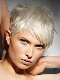 Visualizza altre idee su capelli corti biondo platino, . Tagli Capelli Corti E Medi Primavera Estate 2014 Foto