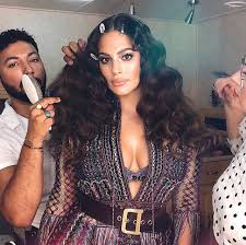This heatless hair styling method will create bouncy and wavy curls we know you will work in even and consistent sections throughout your head, pulling the hair up and tightening at the scalp until your entire head is covered with rollers. 8 Best Hot Rollers How To Use Hot Rollers