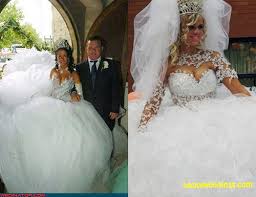 28,925 likes · 400 talking about this · 491 were here. Gli Abiti Da Sposa Piu Brutti Di Sempre Che Non Vorreste Mai Indossare Roba Da Donne