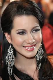 Ms. Earth 2008 Karla Paula Henry