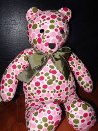 Memory bears are teddy bears made from clothing and belongings with sentimental value to you. How To Make Memory Teddy Bears From Clothing 5 Diys Guide Patterns