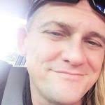 Earl Squires's Instagram, Twitter & Facebook