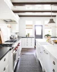 white shaker kitchen cabinets