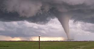 5 tornado terbesar di dunia yang pernah tertangkap kamera #womannet. Kenali Tanda Tanda Munculnya Angin Puting Beliung Okezone Techno