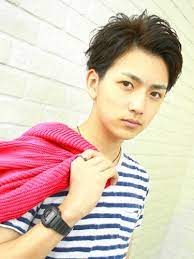 ツーブロック 校則違反の理由とギリギリセーフヘアを伝授 海外の髪型とファッションに学ぶ 髪型 校則 ツーブロック