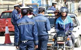 जिल्ला ट्राफिकद्वारा ४७ लाख बढी राजस्व संकलन | खबर कुञ्ज