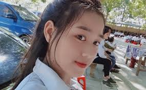 Á hậu Kiều Loan bắn rap về nữ quyền mở màn chung kết Hoa hậu Việt Nam