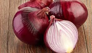 Bawang bombay, bila dikombinasikan dengan bawang putih, bisa memiliki manfaat lebih besar. Beredar Bawang Merah Palsu Dari India Kenali Ciri Cirinya Boombastis