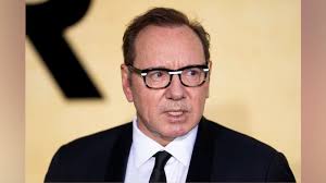 Child saves mom by secretly slipping note to school bus driver saying,  “Call 911″