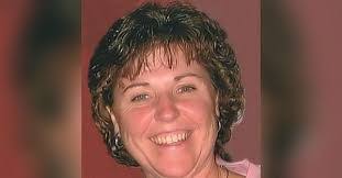 Mary Helmuth's Instagram, Twitter & Facebook