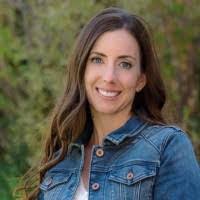 Kimberly Ringer's Instagram, Twitter & Facebook