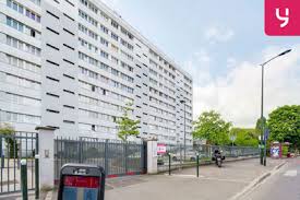 8 avenue victor hugo 60000 beauvais. Location Parking Bagneux
