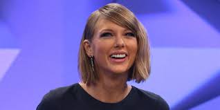Just recently, kapuso actress mikee quintos wowed her instagram fans when she ditched her dark hair for blonde. 15 Best Short Hairstyles Celebrities With Chic Short Haircuts