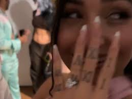 Singer Mabel announces her engagement to music executive following lavish  proposal: 'In a love bubble'