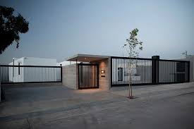Model pagar minimalis besi tempa klasik,pagar besi tempa, ornamen besi tempa,ornamen alferron,ornamen tralis,ornamen klasik,ornamen tangga,ornamen balkon,ornamen antik,ornament daun,ornamen mahkota,ornamen tiang master,ornamen cor alluminium,ornamen klasik,ornamen lampu,ornament pagar,asesoris,ornamen ekor,ornamen center point,ornamen tombak,ornament ornamen pintu Lingkar Warna 16 Inspirasi Desain Pagar Besi Bergaya Minimalis