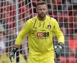 Artur boruc (wearing black) has played for legia warsaw, celtic, fiorentina, southampton and bournemouth. Artur Boruc Becomes Player Of Legia Warszawa Londynek Net