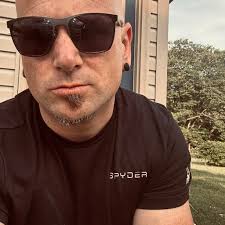 Someone really brought a Mike Trout Phillies jersey to an Eagles game to  show to Mike Trout. Never change, Philly.