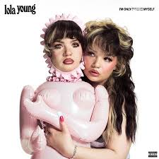 Lola Young : L'ascension fulgurante d'une étoile de la Gen Z!