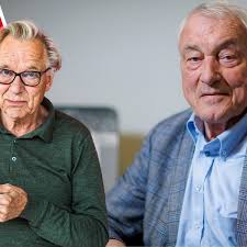 Jan Mulder: 'Dat krijg je dus wanneer jonge kiezers stemrecht hebben:  Thomas Buffel een legende vinden en niet weten wie Paul Van Himst is'