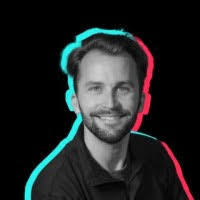 Benjamin Wind's Instagram, Twitter & Facebook