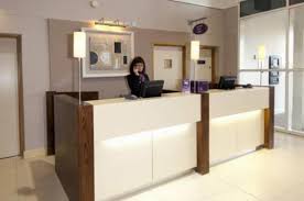 On keelatud suitsetada kompleksi territooriumil. Premier Inn London Heathrow Airport Bath Road Hotel Overview