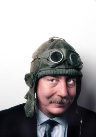 "Tanto di cappello". La collezione di cappelli di Alfonso F. Grassi:  militaria, della tradizione ed etnici