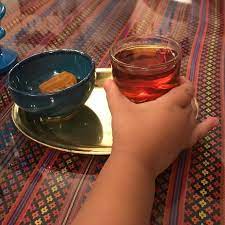بیا قانون دوستت دارم را بین خودمان وضع کنیم صبح ها تلفنت را بردار به عکسم خیره شو طوری که انگار قرار است برای همیشه نباش alcoholic drinks alcohol rose wine