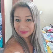 Eloisa Bravo's Instagram, Twitter & Facebook