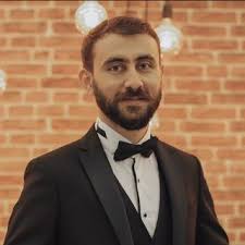 Sezer B., 3 Yıllık İngilizce ve Türkçe Öğretmenliği Tecrübesi