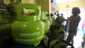It is designed to be used on a wide variety of applications including barbecues, camping and many more outside appliances. Subsidi Lpg Diganti Bansos Sesuai Rekomendasi Kpk Harga Lpg 3 Kg Bisa Setara Bright Gas Bensin Kita